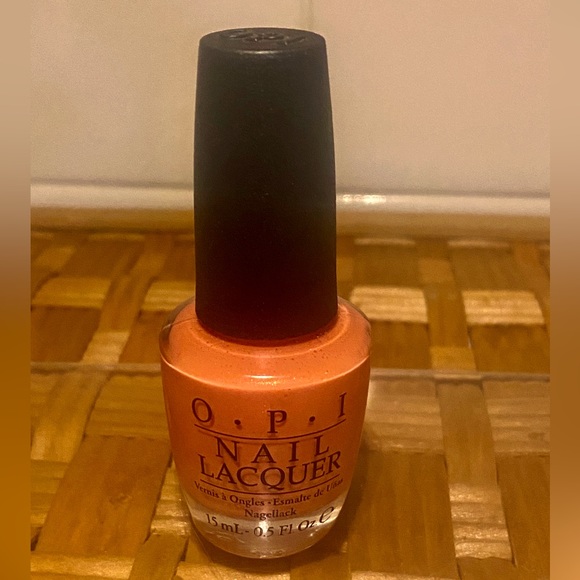 💅OPI💅 “MY ADDRESS IS HOLLYWOOD” NAIL LACQUER❣️ - Picture 2 of 5